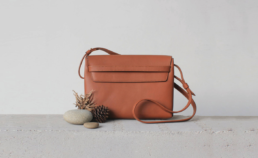 leather handbags online