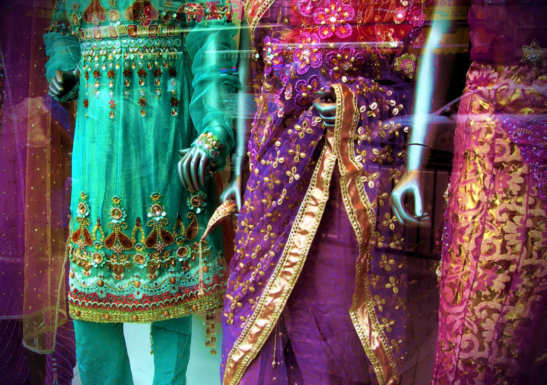 Pakistani Traditional Clothingsadsadsa