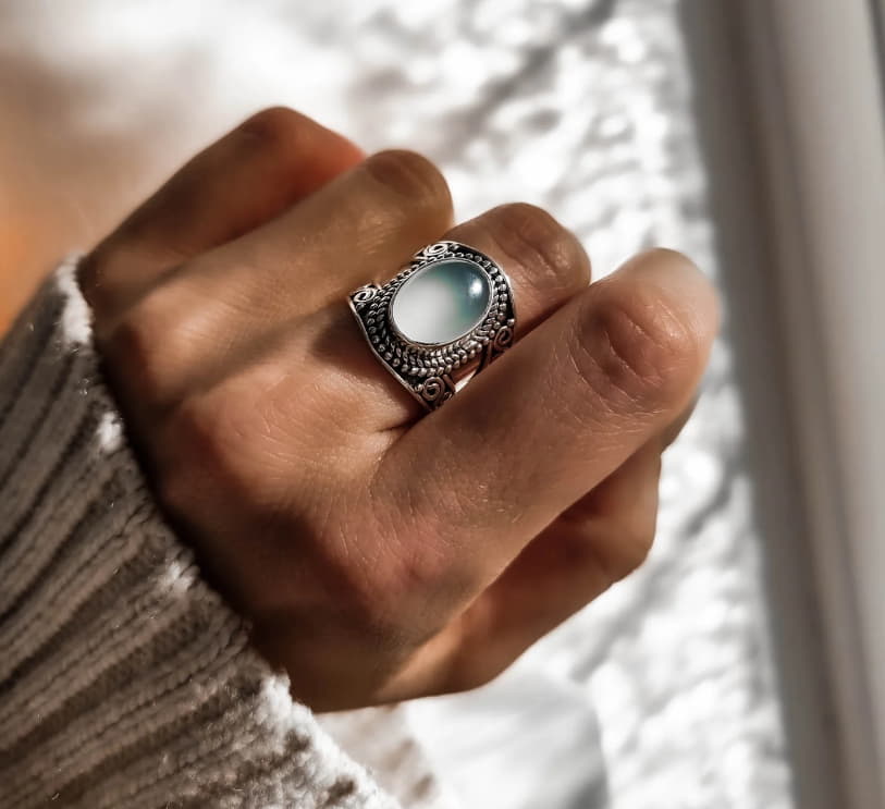 silver gemstone rings 