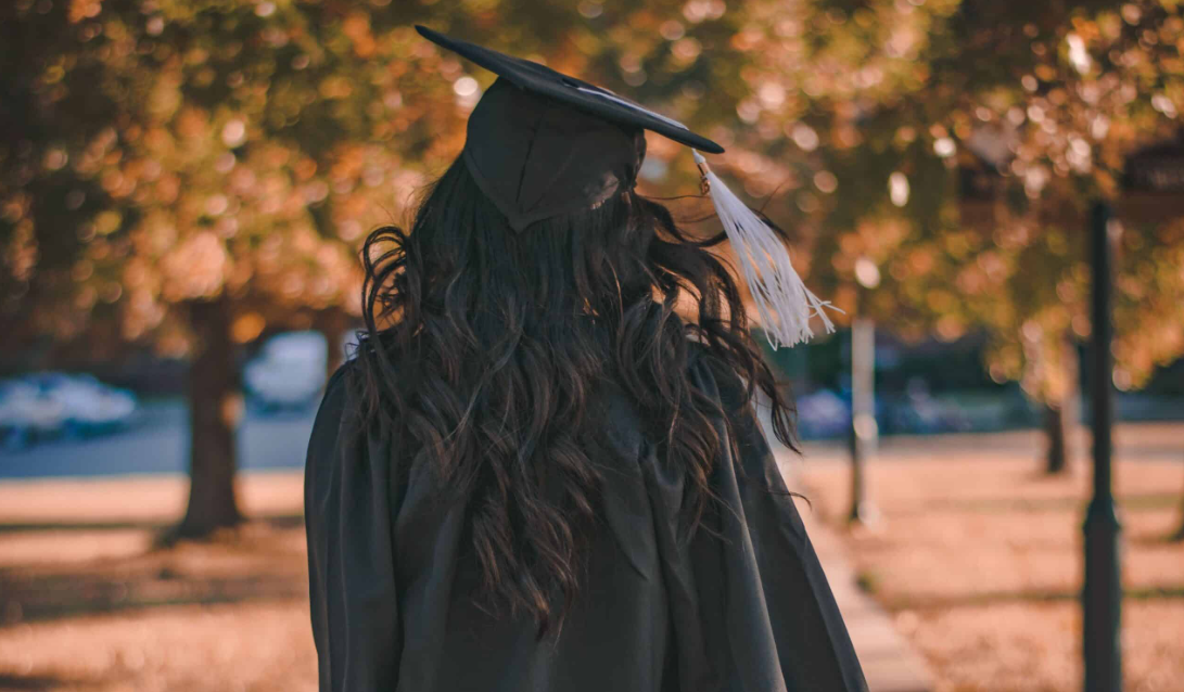 graduation outfits for ladies